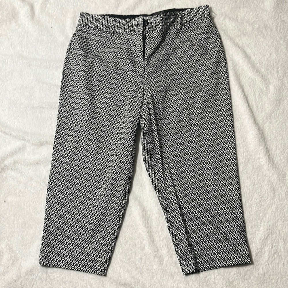 NWT Kim Rogers black & white pants